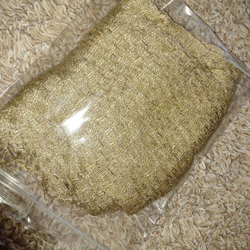 Vintage Metallic Gold Scarf - Picture 6 of 9
